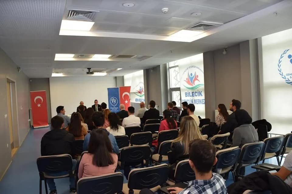 Gençlik faaliyetleri değerlendirme toplantısı yapıldı