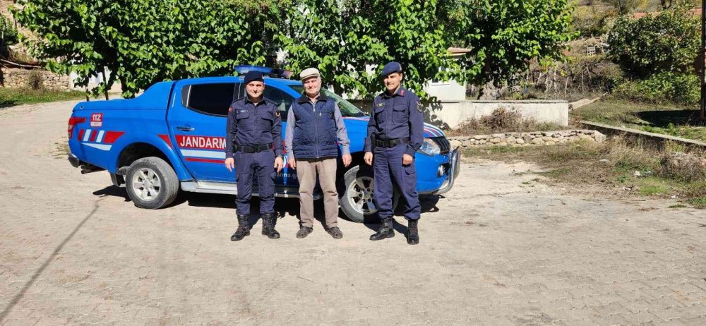 Jandarma ekipleri muhtarlarla bir araya geldi