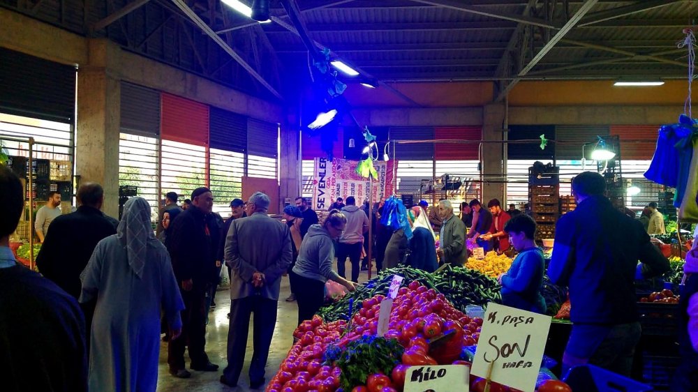 Pazarcılara şok baskın