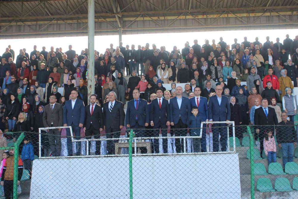 Osmaneli ’de 29 Ekim Cumhuriyet Bayramı coşkuyla kutlandı