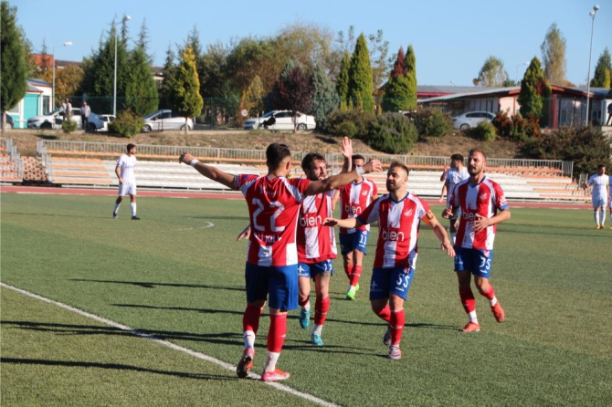 bilecikspor-evinde-bir-baska1.jpg