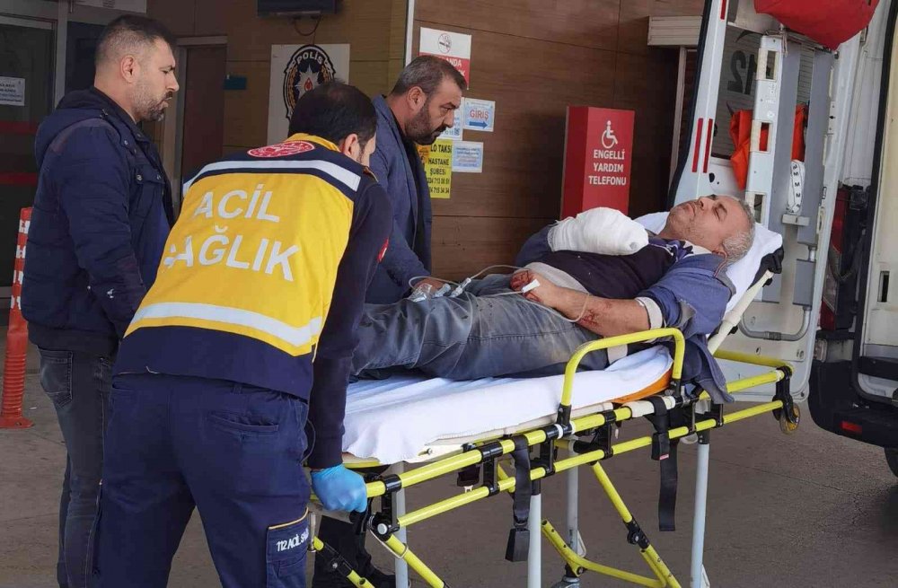 Elini makineye kaptıran işçinin parmakları koptu