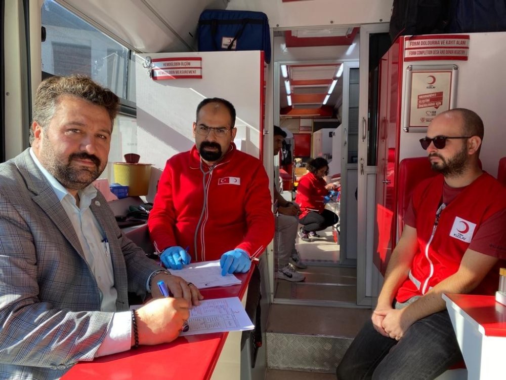 Gölpazarı’nda Kızılay’a 30 ünite kan bağışı