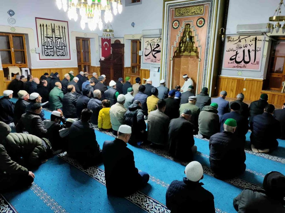 Yediler Camiinde ‘Sabah Namazı Buluşması’