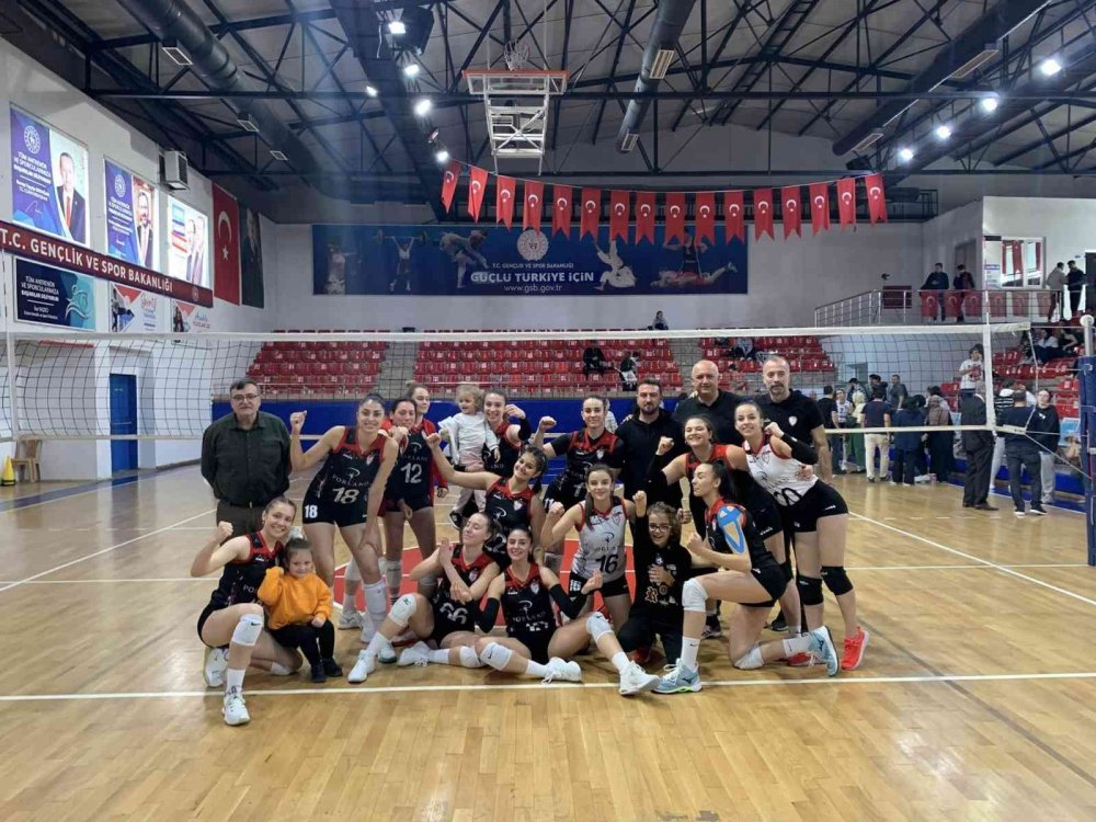 Filenin şimşekleri set vermedi