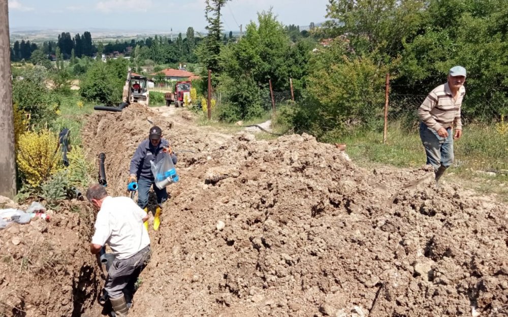 Köylerde alt yapı çalışmaları devam ediyor