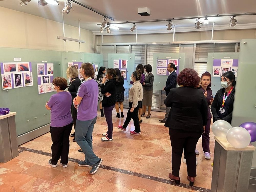 Prematüre bebeklerin ilk ve son haline ait fotoğraflar sergilendi