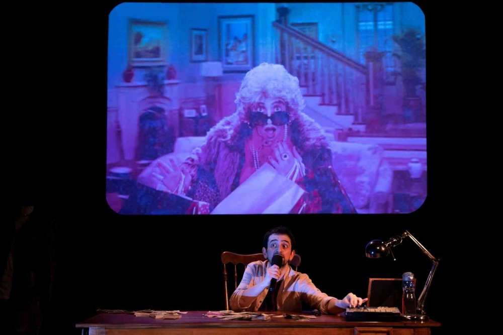 Bir kumarbazın ölüm kılavuzu izleyiciyle buluştu