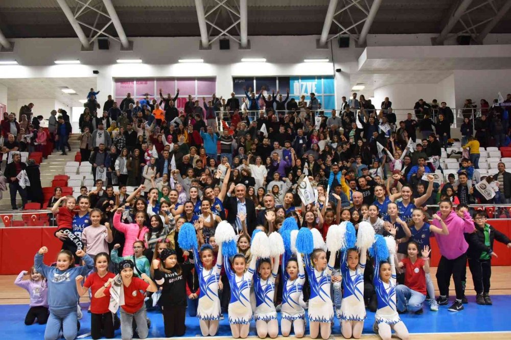 “Bizim Kızlar” 5. haftada da liderliği bırakmadı