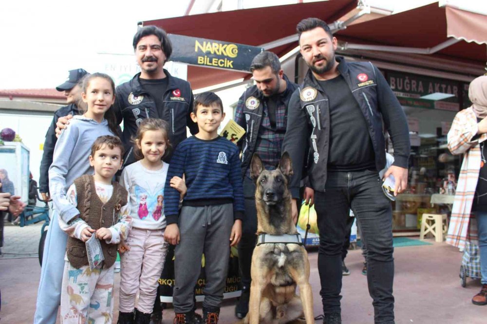 Narkotik polisleri, ‘En İyi Narkotik Polisi Anne’ ve UYUMA projelerini anlattı