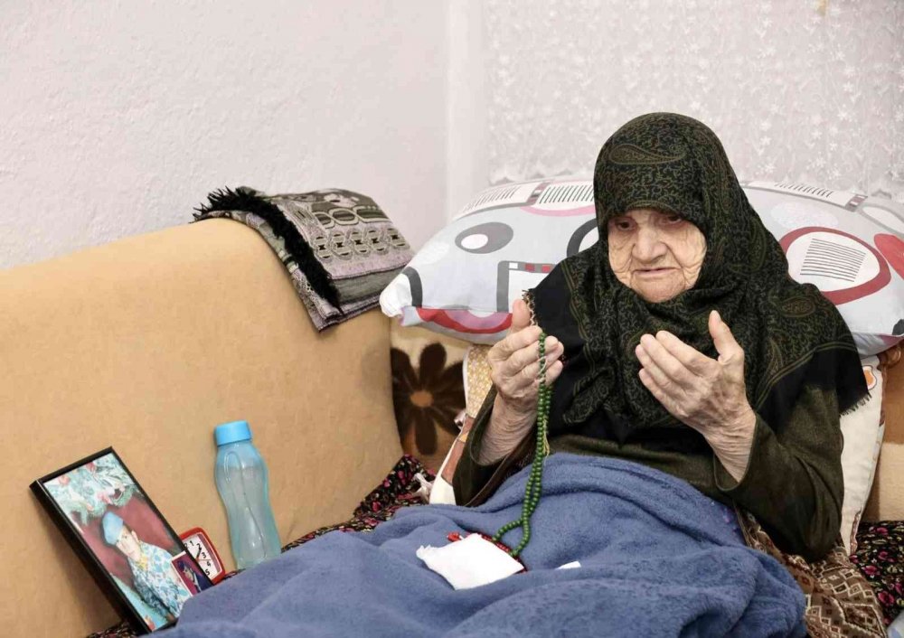 Vali Kızılkaya, şehit ailelerini unutmuyor