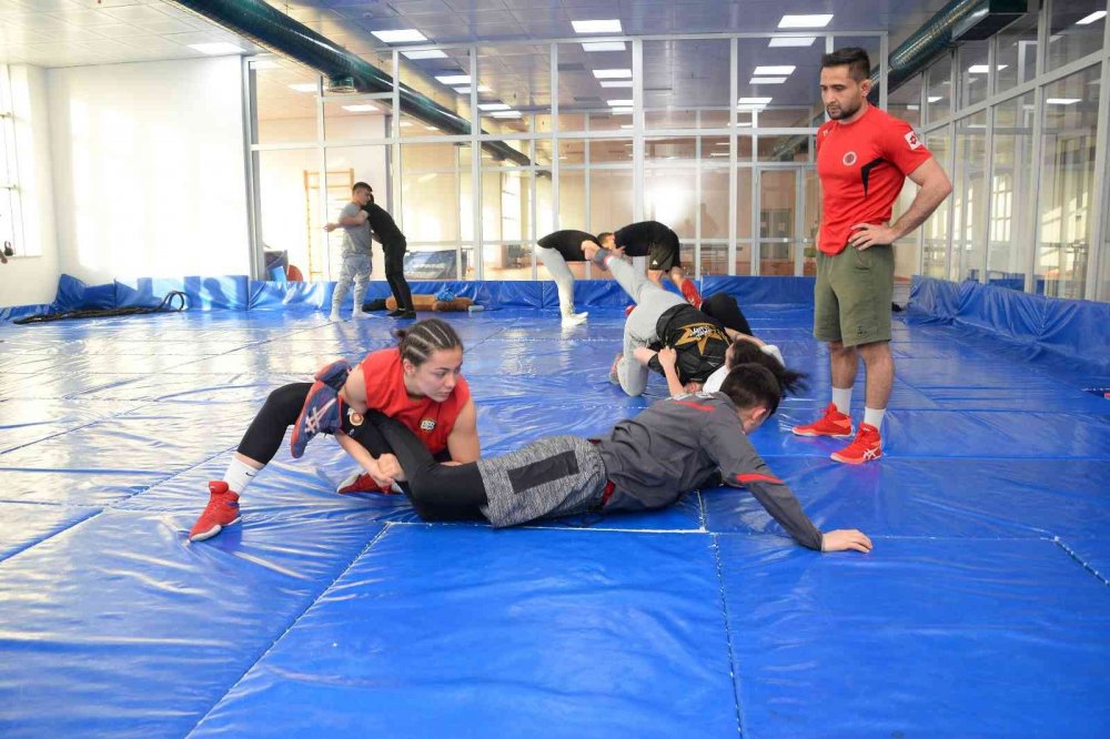 Ücretsiz kış spor okulları kayıtları başladı