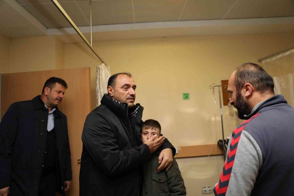 Sakarya’da depremden etkilenen vatandaşlar hastaneye kaldırıldı