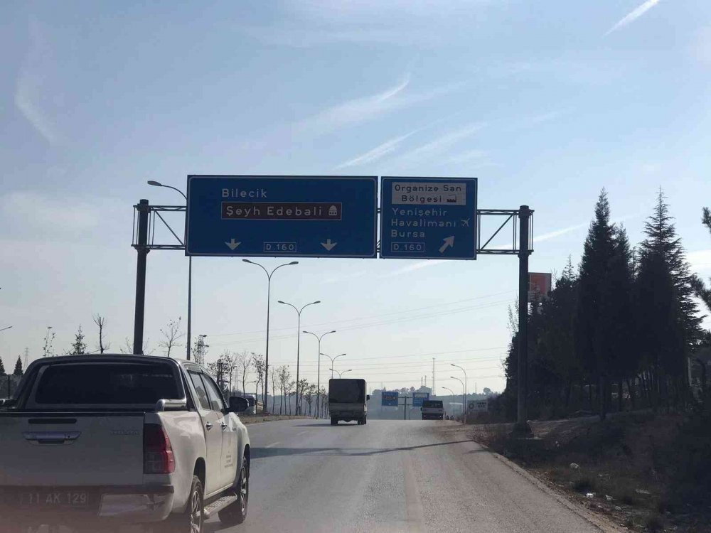 Yön tabelalarına hastanenin eklenmesi isteniyor