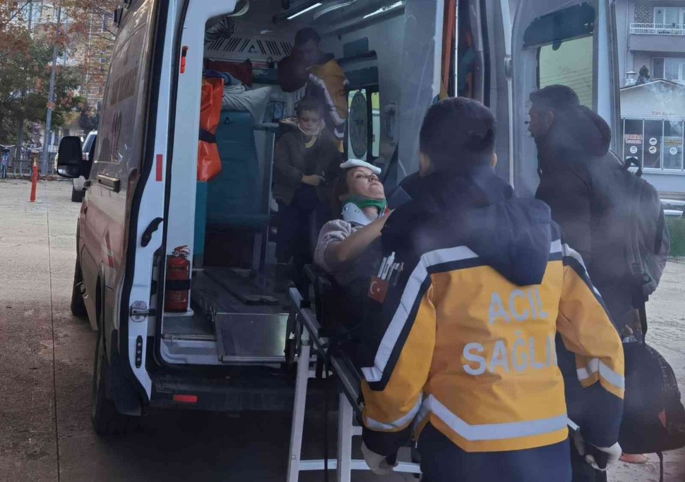 Anne ve oğlu ölümden döndü