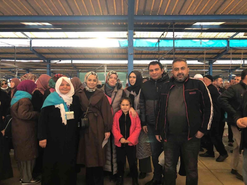 Umre yolcuları kutsal topraklara uğurlandı