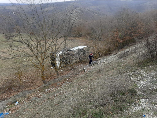 yolcu-minibusu-devrildi1.jpg