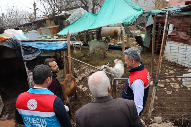 pelitozundeki-yanginin-yaralari-sariliyor3.jpg