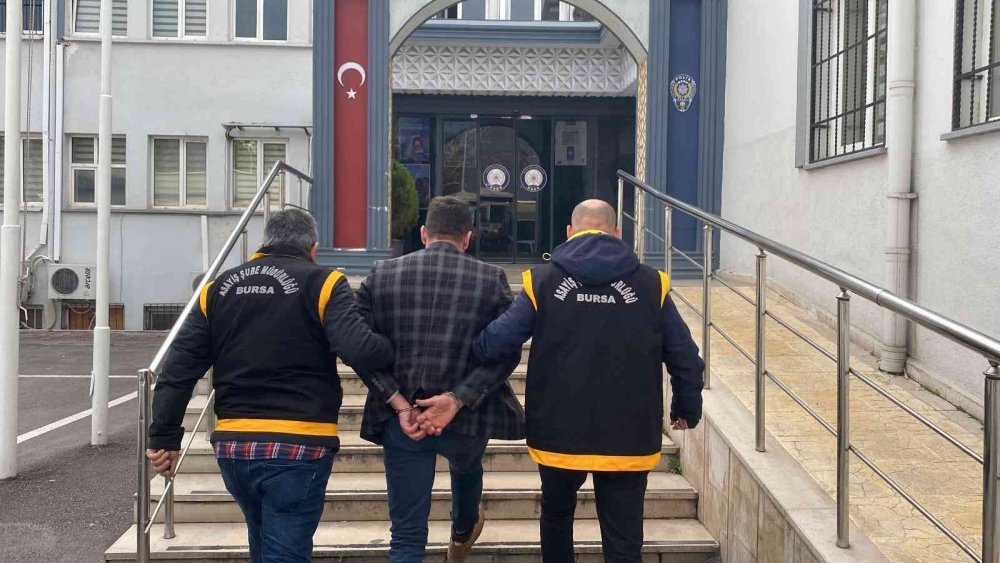 Tartıştığı pazarcıyı bıçaklayan perdeci yakalandı