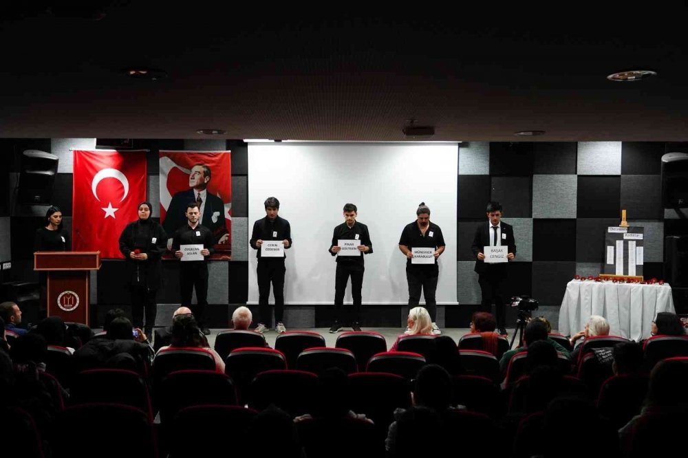 Kadın hakları konuşmalar ve tiyatro oyunu ile anlatıldı