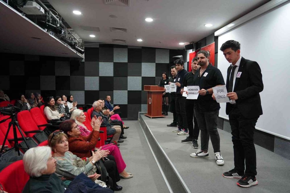 Kadın hakları konuşmalar ve tiyatro oyunu ile anlatıldı