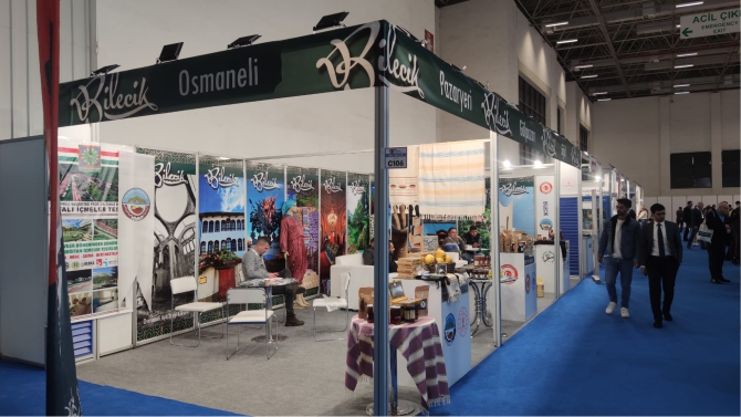 turizm-ve-ticaret-fuarinda-bilecik-ruzgari1.jpg