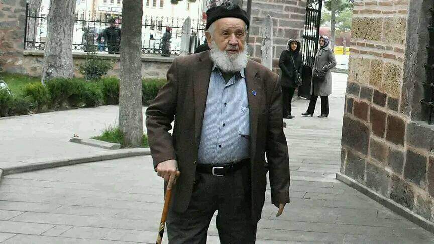 mustafa-isik-vefat-etti.jpeg
