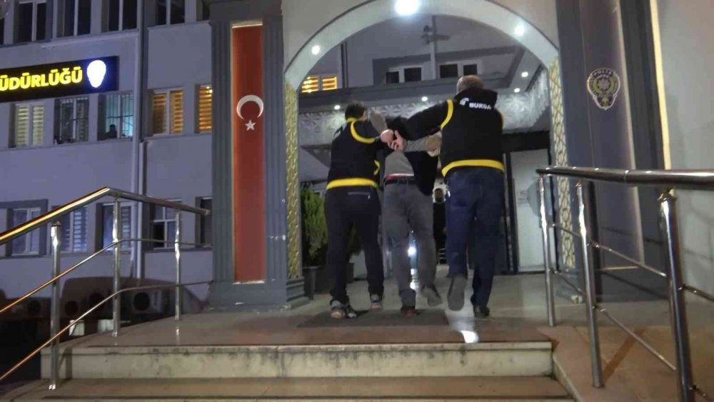 Sözlü tartışmada silahlar konuştu: 2 ölü, 1 yaralı