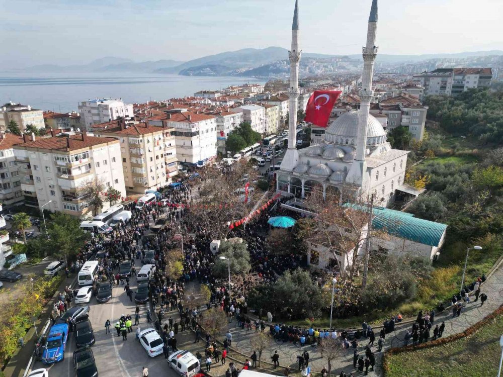 Bursalı şehit gözyaşları eşliğinde son yolculuğuna uğurlandı