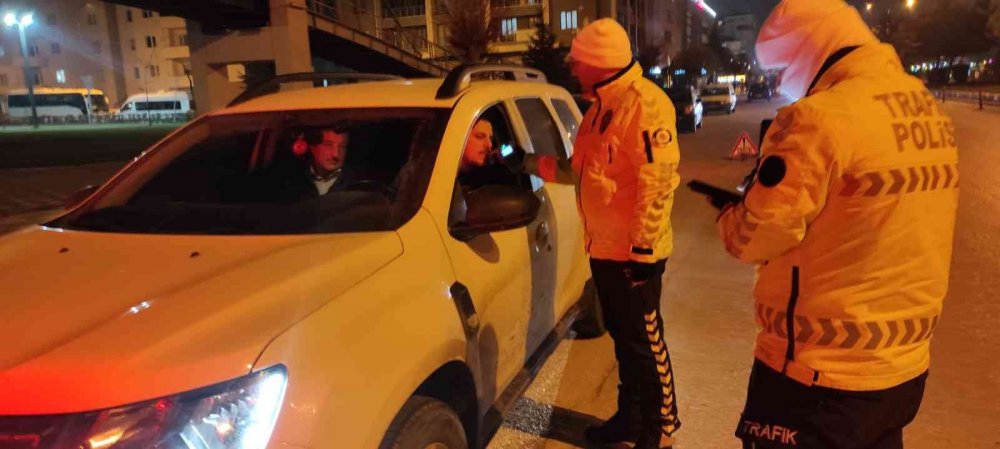 Bozüyük’te yılbaşında 273 araç denetlendi