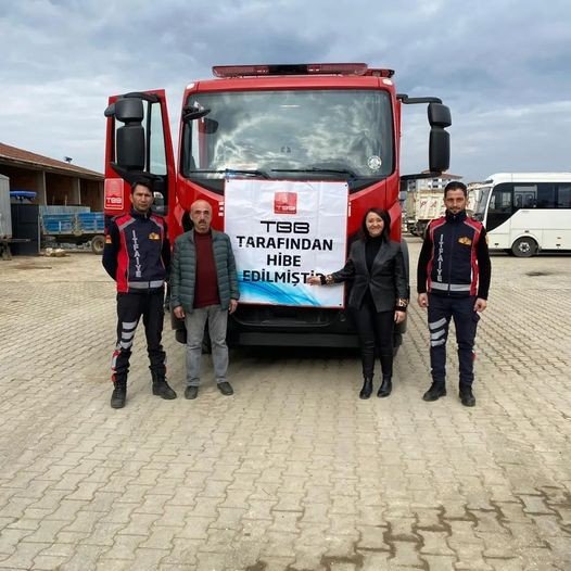 Pazaryeri Belediyesi’ne tam donanımlı itfaiye hibe edildi