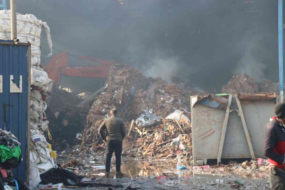 14 saati geçti bölgede soğutma çalışmaları sürüyor