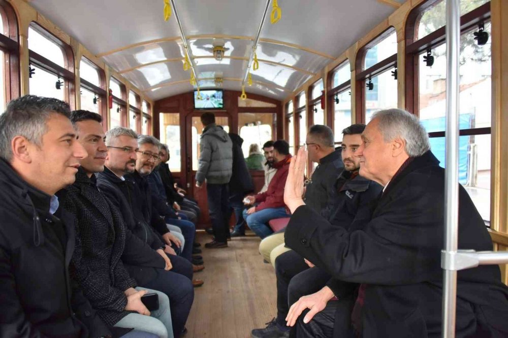 Gölbaşı Belediyesi, nostaljik tramvayı inceledi
