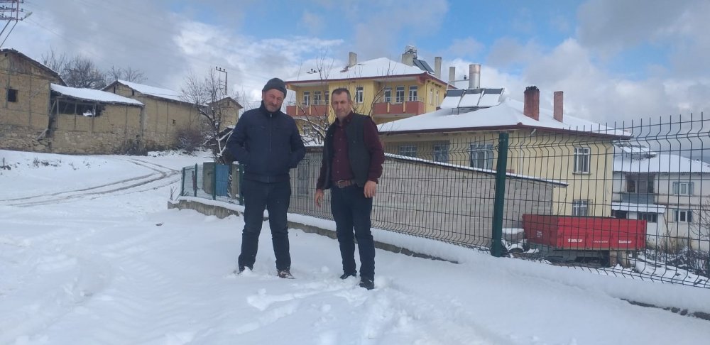 Osmaneli’nin yüksek kesimlerinde kar yağışı etkisini gösterdi