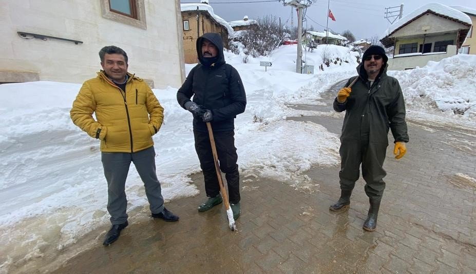 Üç gündür yaylada mahsur kalan 6 kişi kurtarıldı