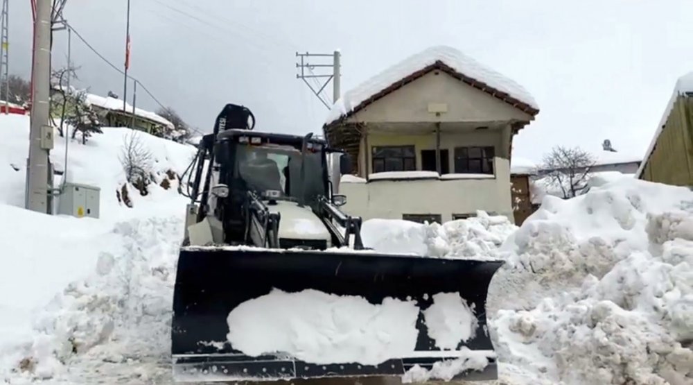 Üç gündür yaylada mahsur kalan 6 kişi kurtarıldı