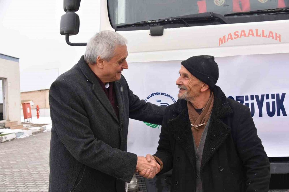 Bozüyük Belediyesi 9. yardım tırı Hatay’a yola çıktı