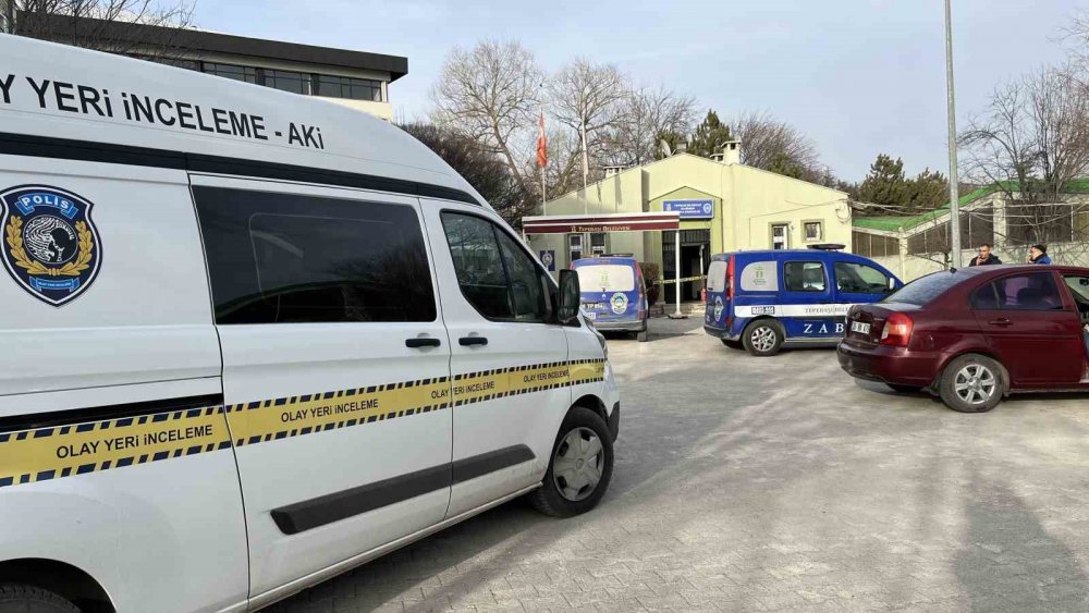 İş arkadaşını silahla vurdu