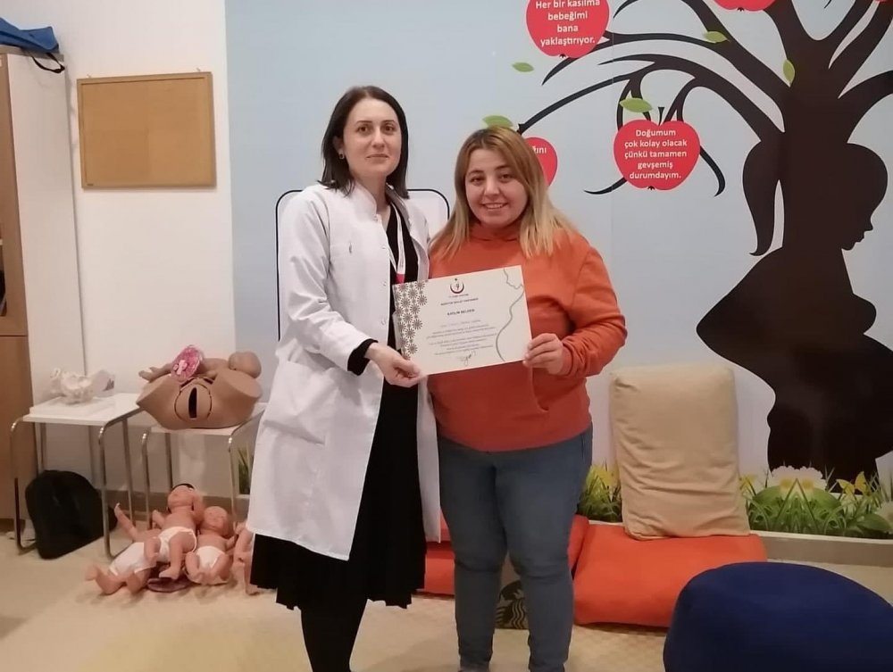 Bozüyük Devlet Hastanesi Gebe Okulu şubat ayı mezunlarını verdi