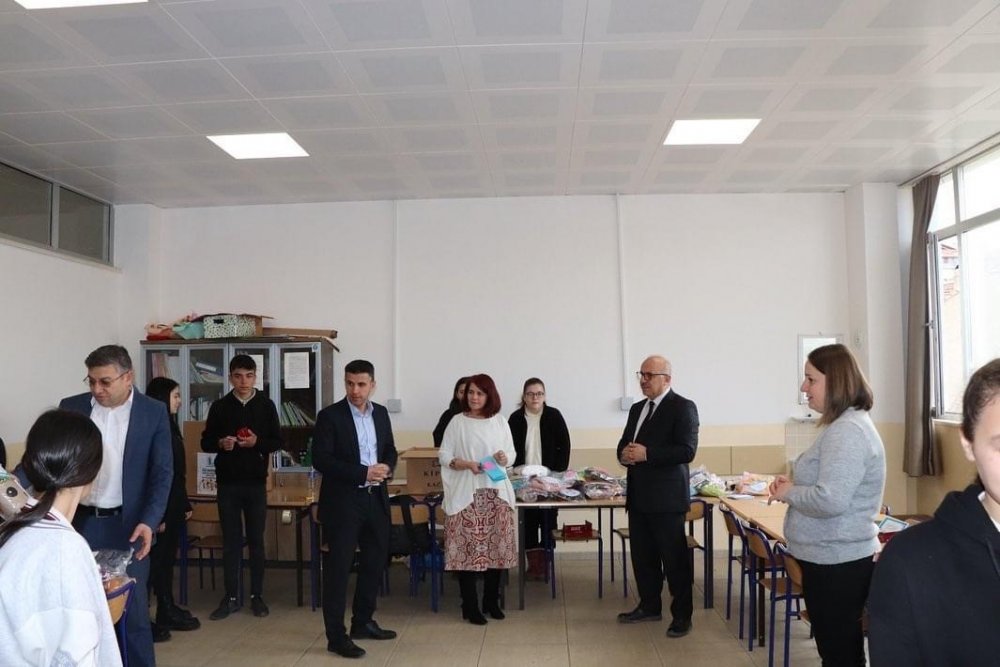 Depremde zarar gören çocuklar için seferber oldular