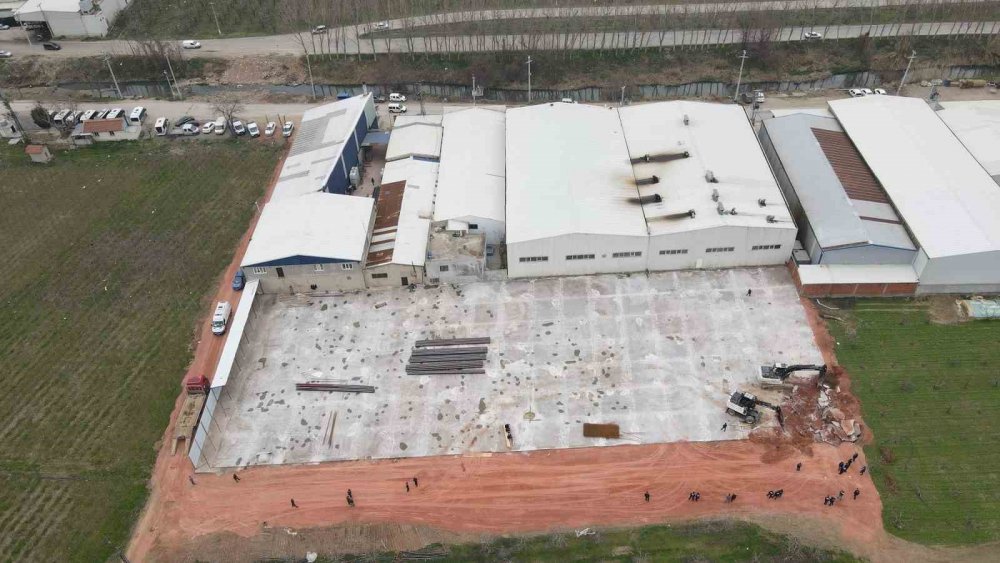 Kaçak yapılar yıkılıyor