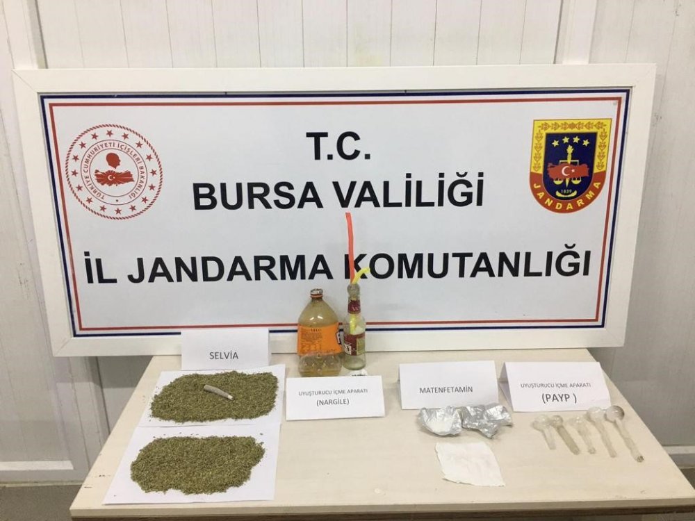Uyuşturucu tacirleri tutuklandı