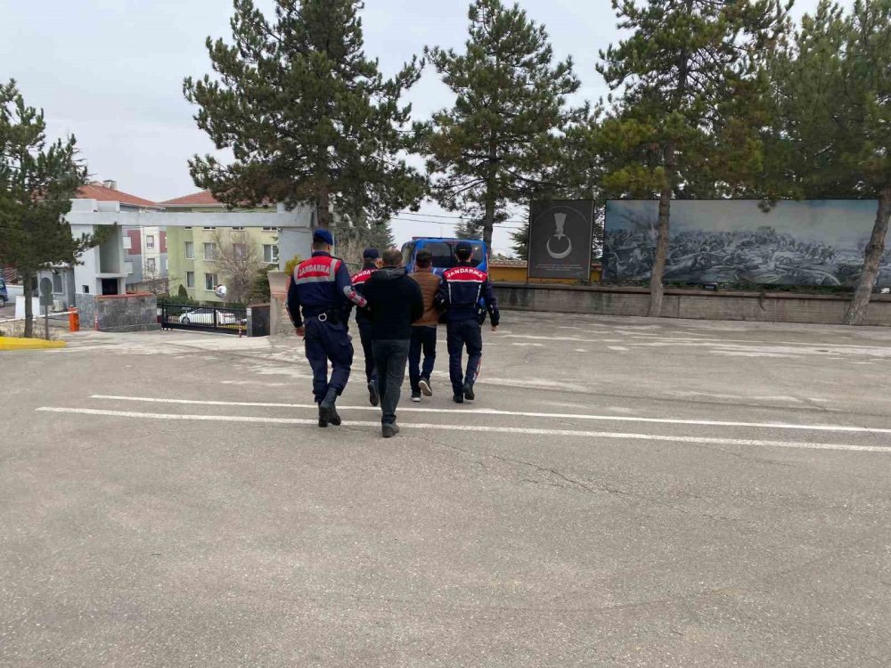 Eskişehir’de çaldılar Ankara’da yakalandılar