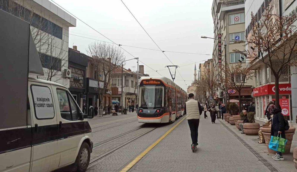 Tedbirsiz kullanılan scooterlar tehlike saçıyor
