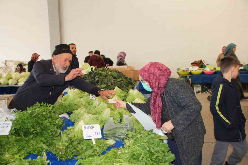 "Üretici değil aracı para kazanıyor"