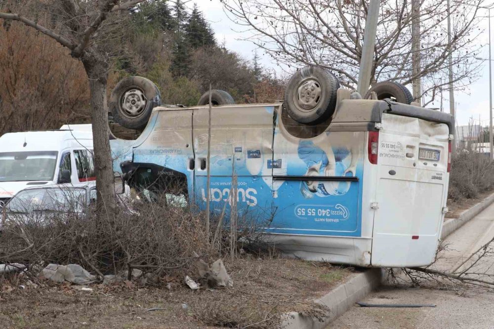 Takla attı, sürücü yaralandı