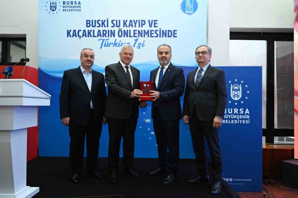 Açık ara önde..
