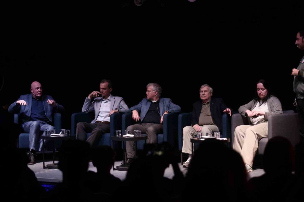 Dünyaca ünlü astronotlar geldi