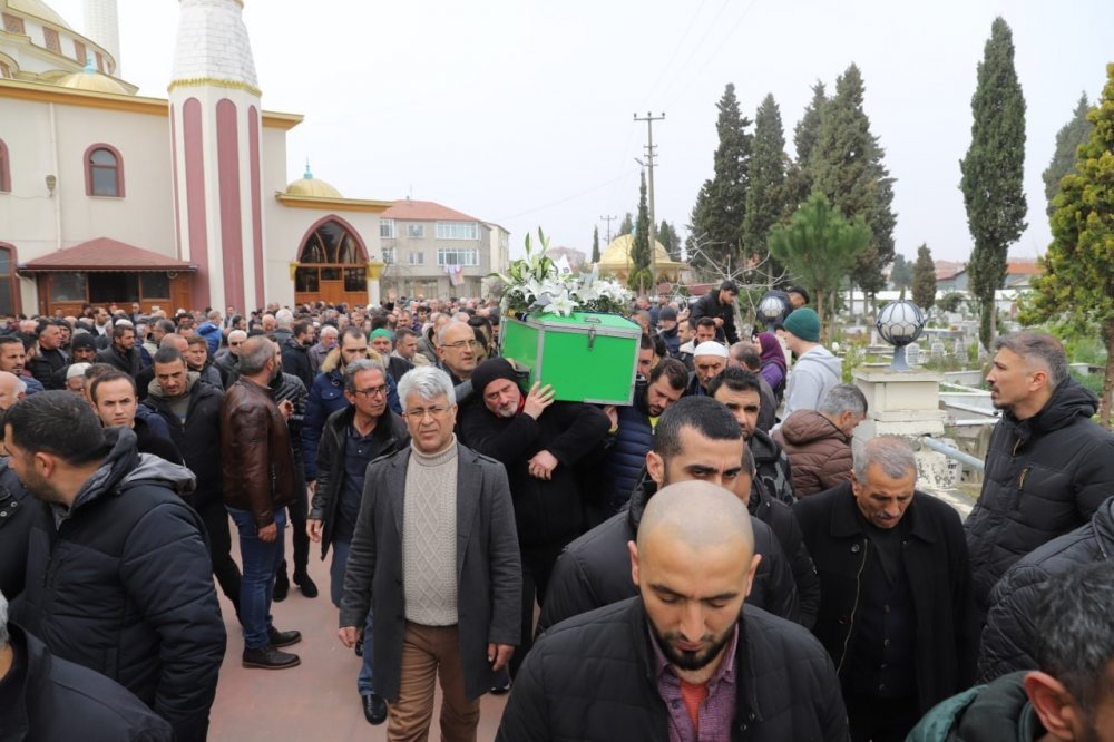 Eski belediye başkanı son yolculuğuna uğurlandı