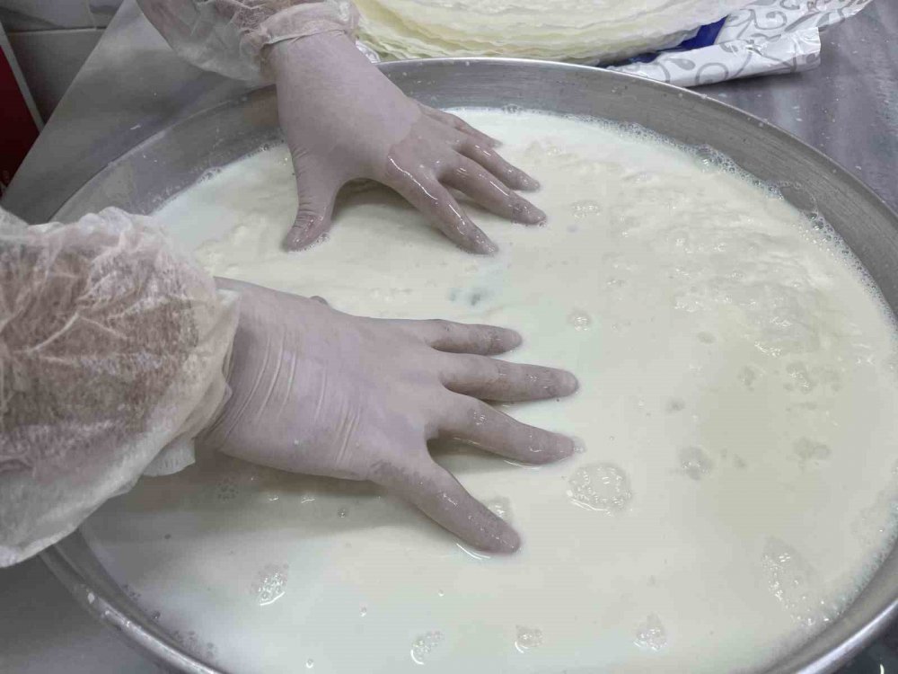 Osmanlı’dan günümüze gelen lezzet: ‘Güllaç’